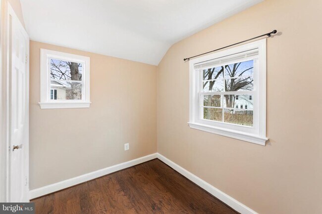 Building Photo - 4763 1st St N