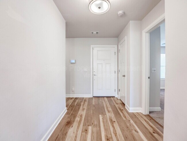 Building Photo - 608 Blue Fish Ct