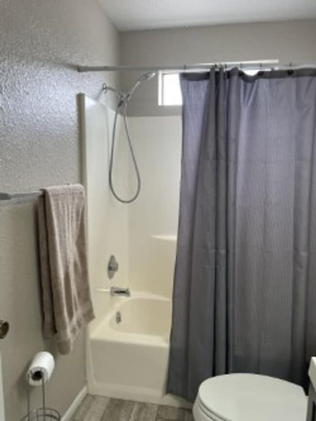 Building Photo - 363 Lake Havasu Ave