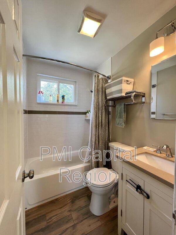 Building Photo - 5005 Druid Dr