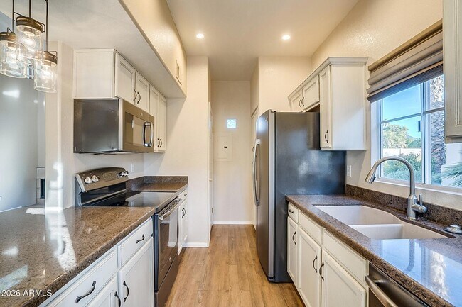 Building Photo - 11333 N 92nd St