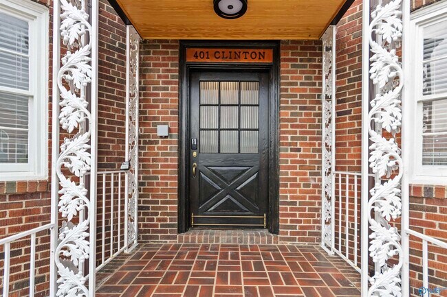 Building Photo - 401 Clinton Ave E