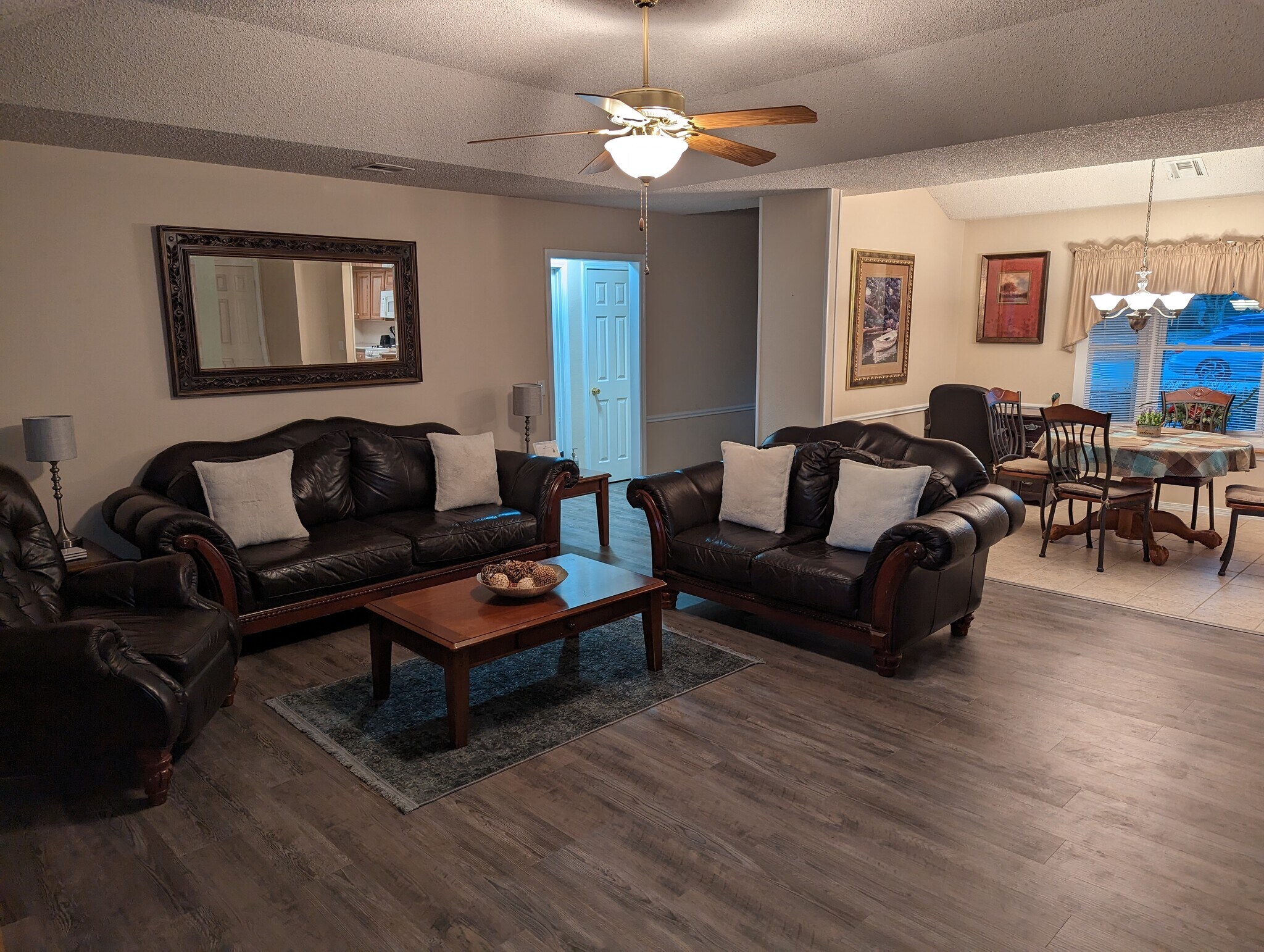 Building Photo - 104 Ivy Pl