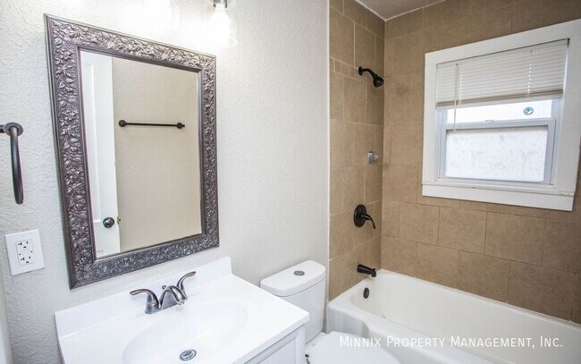 Building Photo - 4616 33rd St