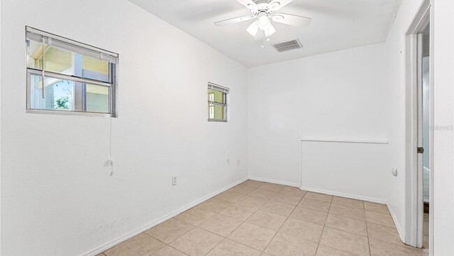 Building Photo - 6912 Alderwood Dr