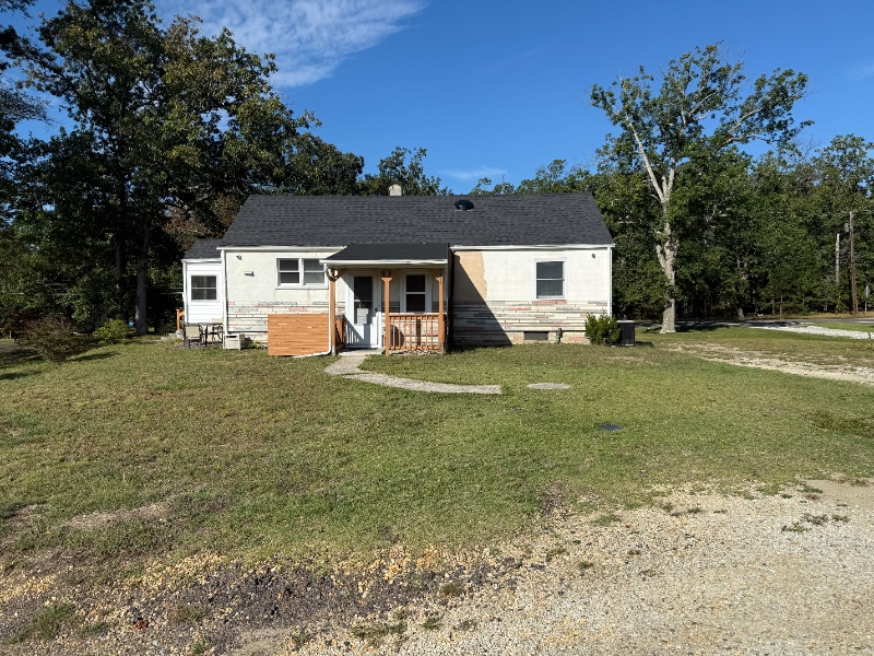 Building Photo - 601 N Orchard Rd
