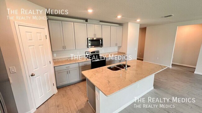 Building Photo - 702 Alta Vista Ct