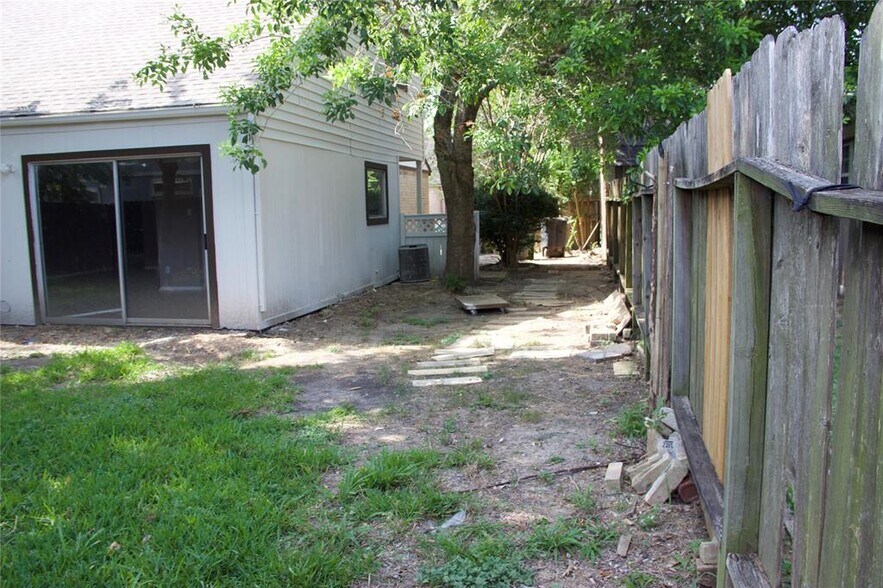 Building Photo - 6346 Teal Run Dr
