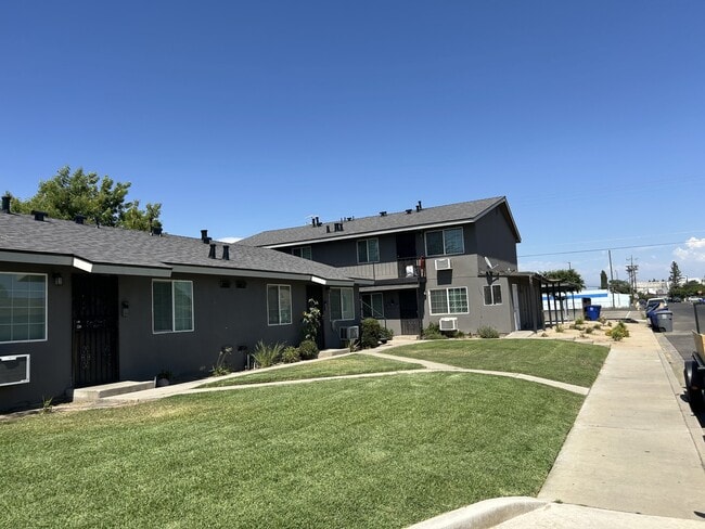 Building Photo - 1530 Edgar Ave