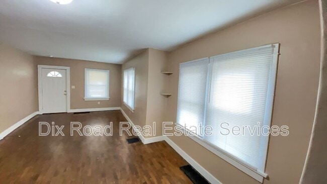 Building Photo - 1019 Burleigh Ave