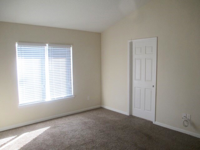Building Photo - 5734 Village Pond Cir