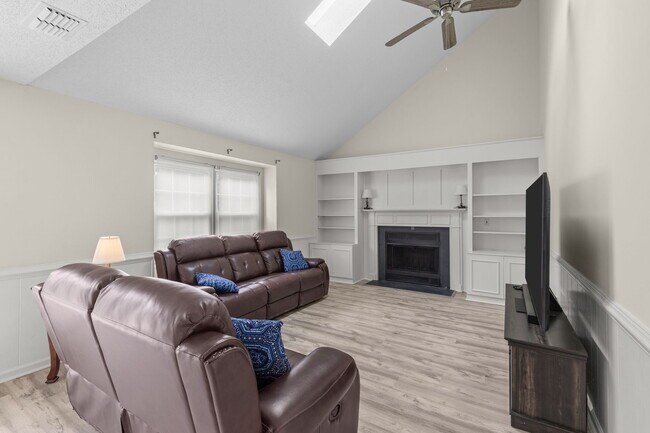Building Photo - 1315 Copper Stone Cir