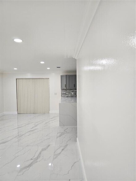 Building Photo - 3800 NW 110th Ave
