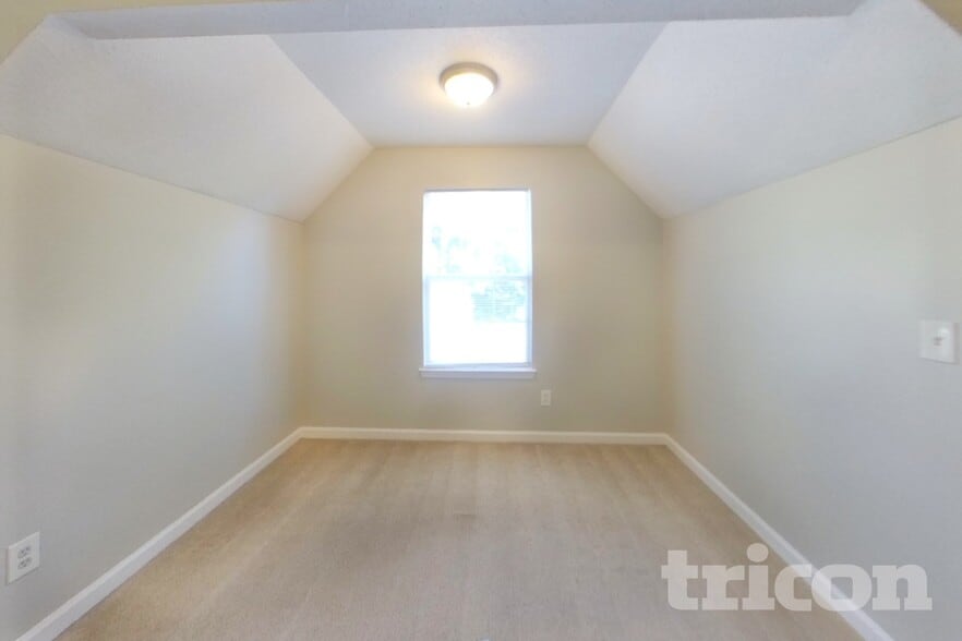 Building Photo - 464 Berkshire Pl