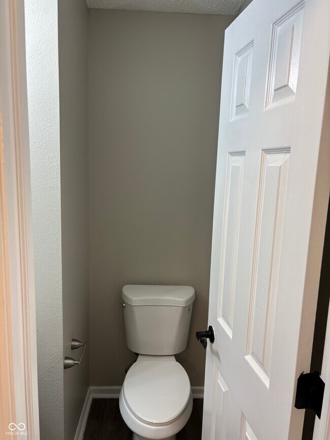 Building Photo - 1380 King Maple Dr