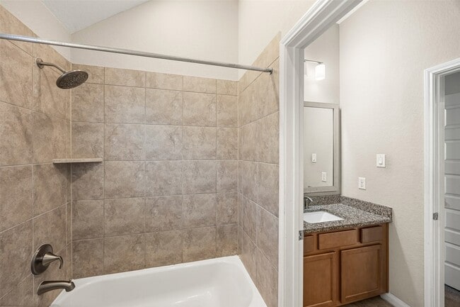 Building Photo - 11531 Taagan Ln