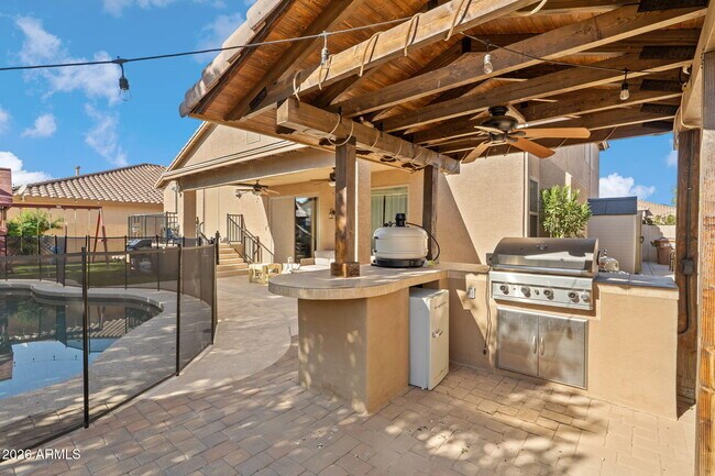 Building Photo - 6943 W Tether Trail