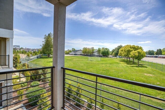 Building Photo - Modern Living at The MIll Gorgeous 2bed/2....