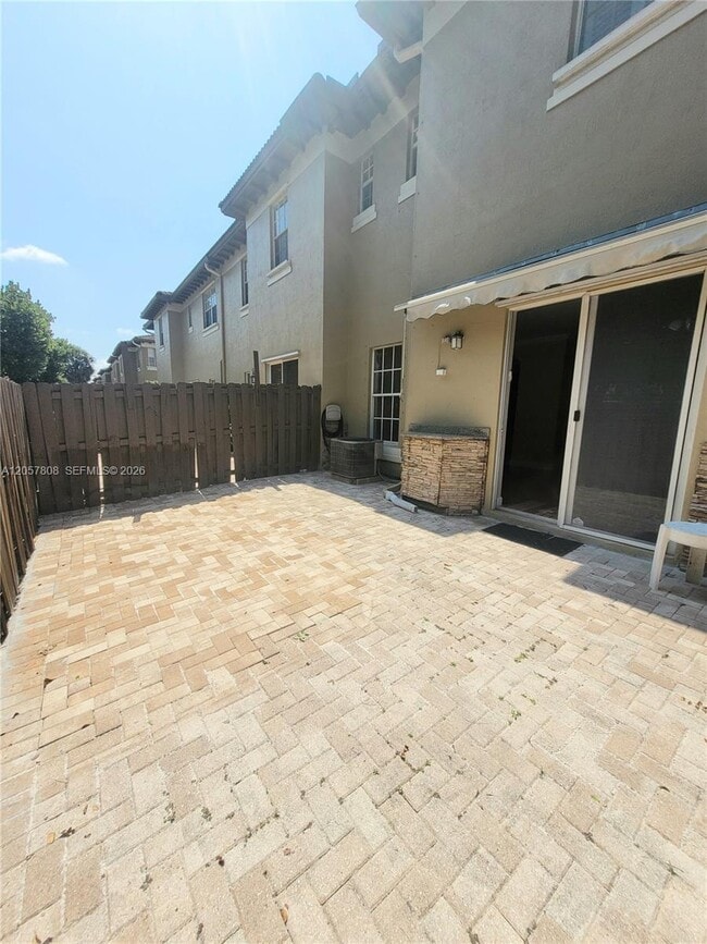 Building Photo - 8707 Buckskin Manor