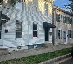 Building Photo - 92 Pennsylvania Ave