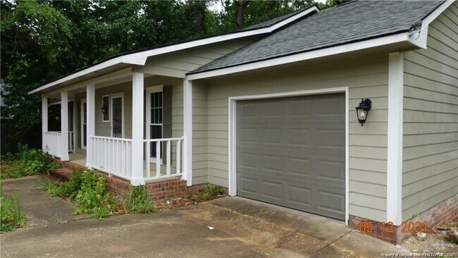 Building Photo - 6930 Melbourne Dr