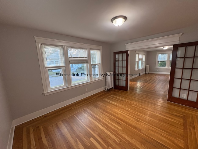 Building Photo - Newly Renovated Single Family Home For Ren...