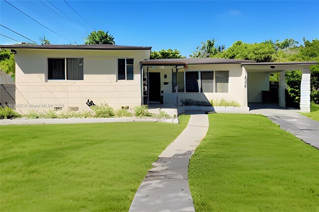 Primary Photo - 12520 NE 1st Ct