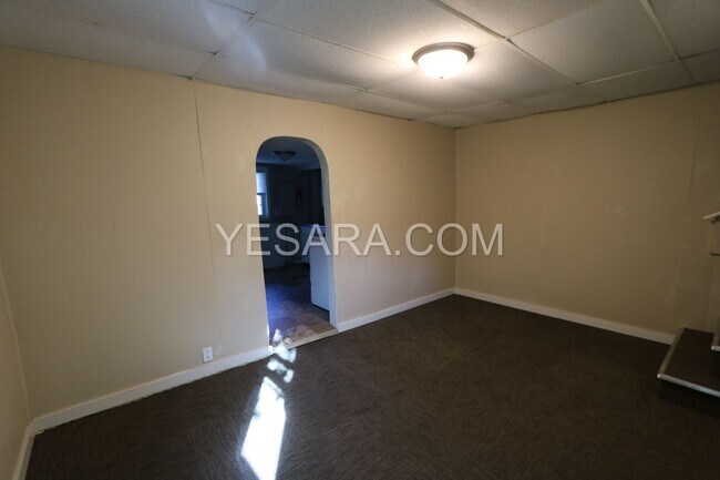 Building Photo - 1418-1418 Smith St