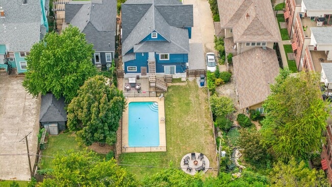 Building Photo - Mathew-1915(BS)