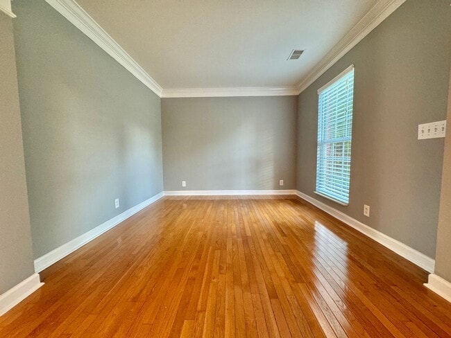 Building Photo - 3 Bedroom, 2.5 Bathroom w/ Bonus Room and 2 Car Garage in McKay's Mill