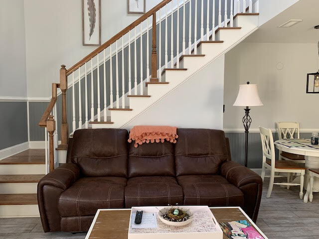 Living Room - 500 Fairway Village Dr
