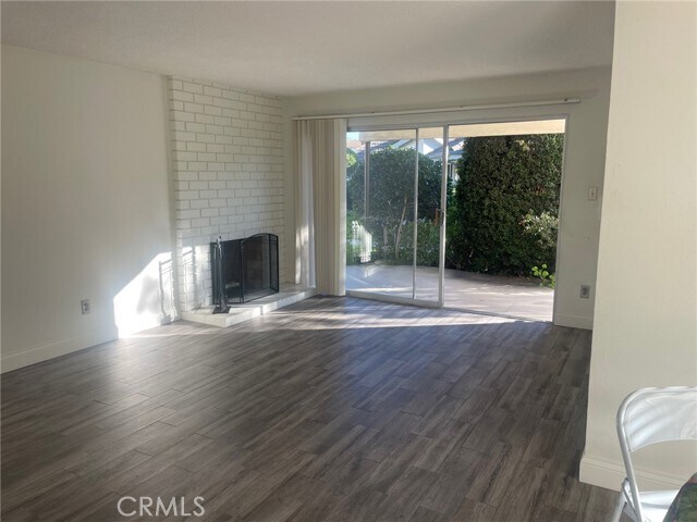 Building Photo - 23033 Maple Ave