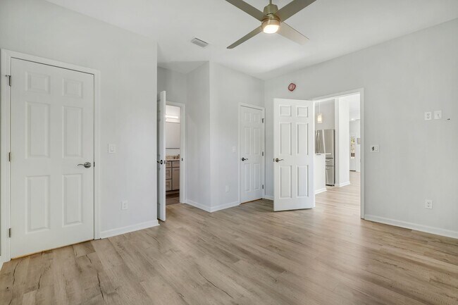 Building Photo - 2022 Trimble Rd