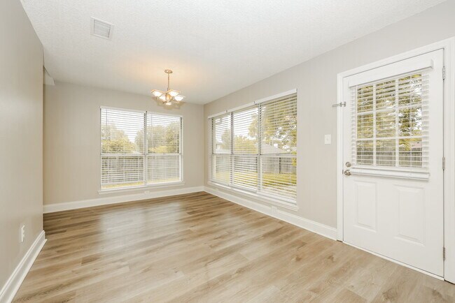 Building Photo - 1224 Jacksons View Rd