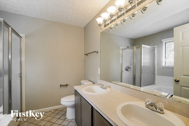 Building Photo - 5947 Heritage Farms Dr