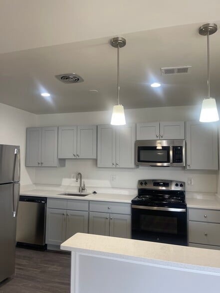 Kitchen - Gray Cabinets - Skyview Apartments