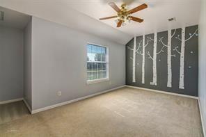 Building Photo - 930 Lakeridge Dr