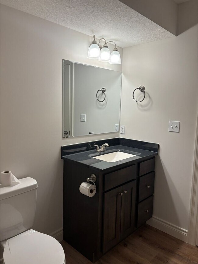 Building Photo - 14 3rd Ave