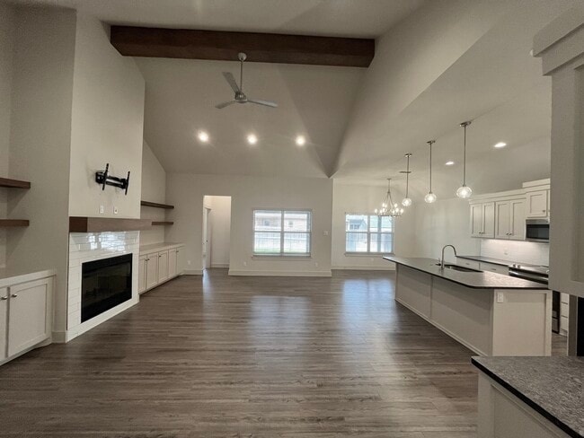 Building Photo - 6410 Stadium Dr