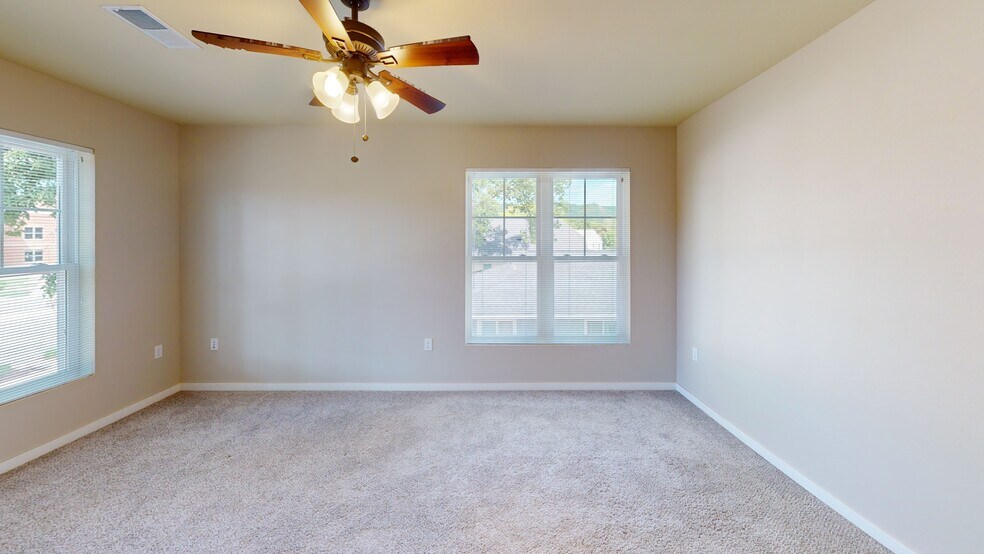 Building Photo - 2018 Campbell Rd