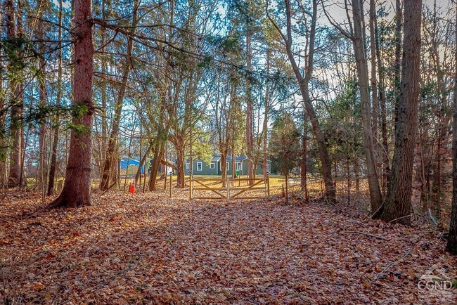 Building Photo - 101 Orinsekwa Rd