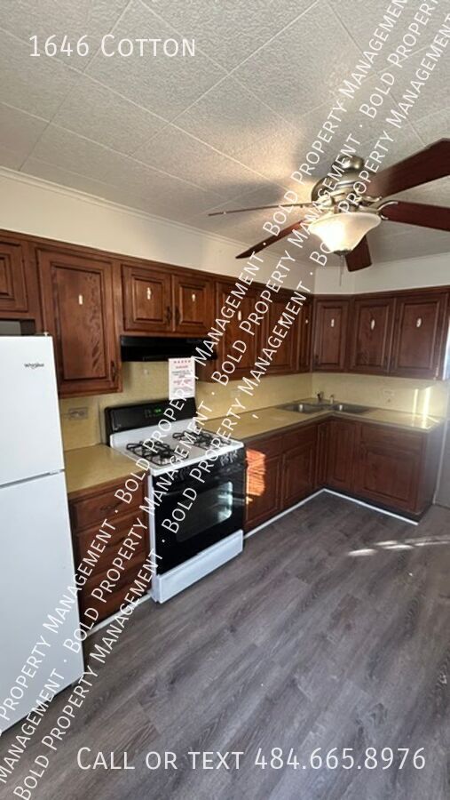 Building Photo - 1646 Cotton-