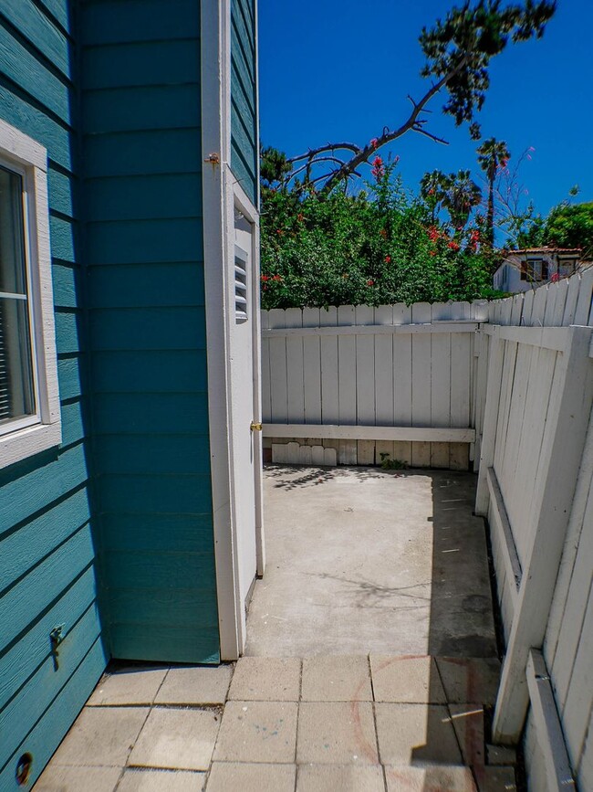Building Photo - OPEN HOUSE, SAT., MAY 3rd from 12 - 12:30 ...