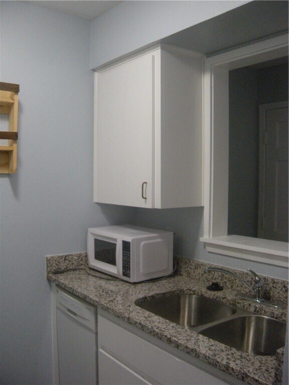 Building Photo - 3400 Speedway-