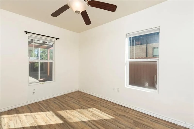 Building Photo - 816 Ivy Ave