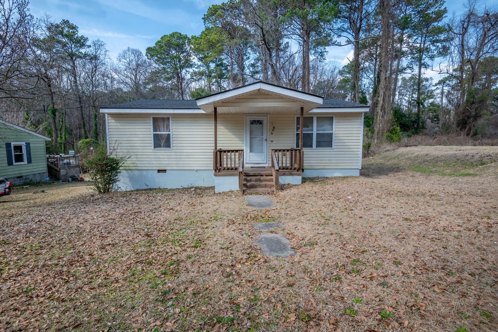 Building Photo - 806 Lakeland St