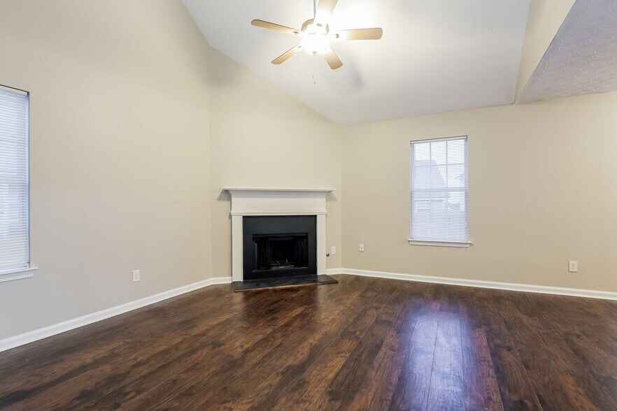 Building Photo - 2620 Virginia Cove
