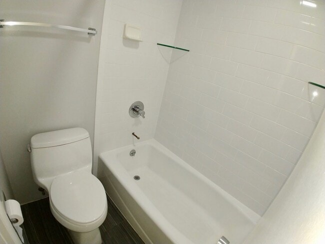 Building Photo - Updated 3 Bedroom Condo in the Wimbledon NOW AVAILABLE