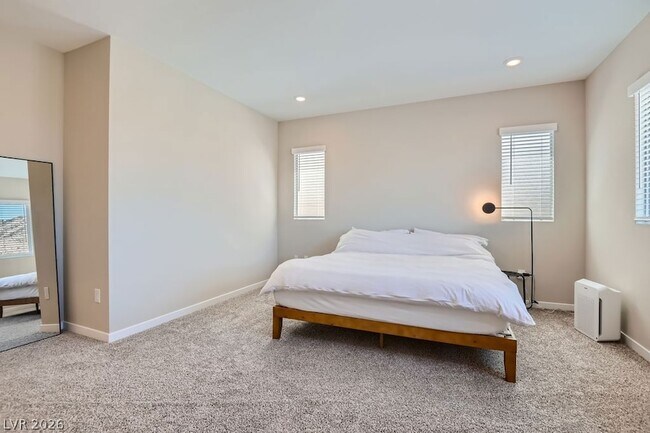 Building Photo - 11604 Desert Hollow Avenue
