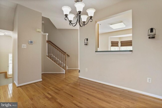 Building Photo - 8818 Papillon Dr